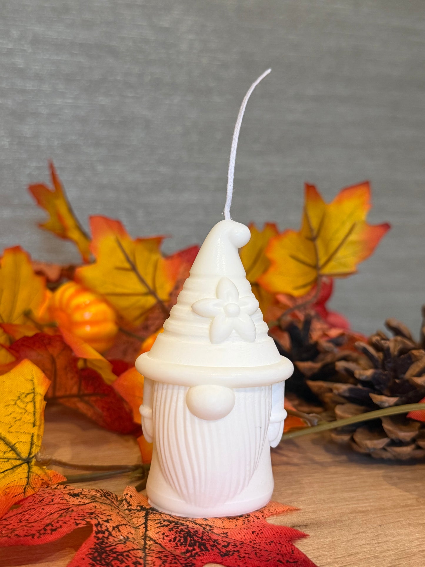 Kabouter met bloemhoed