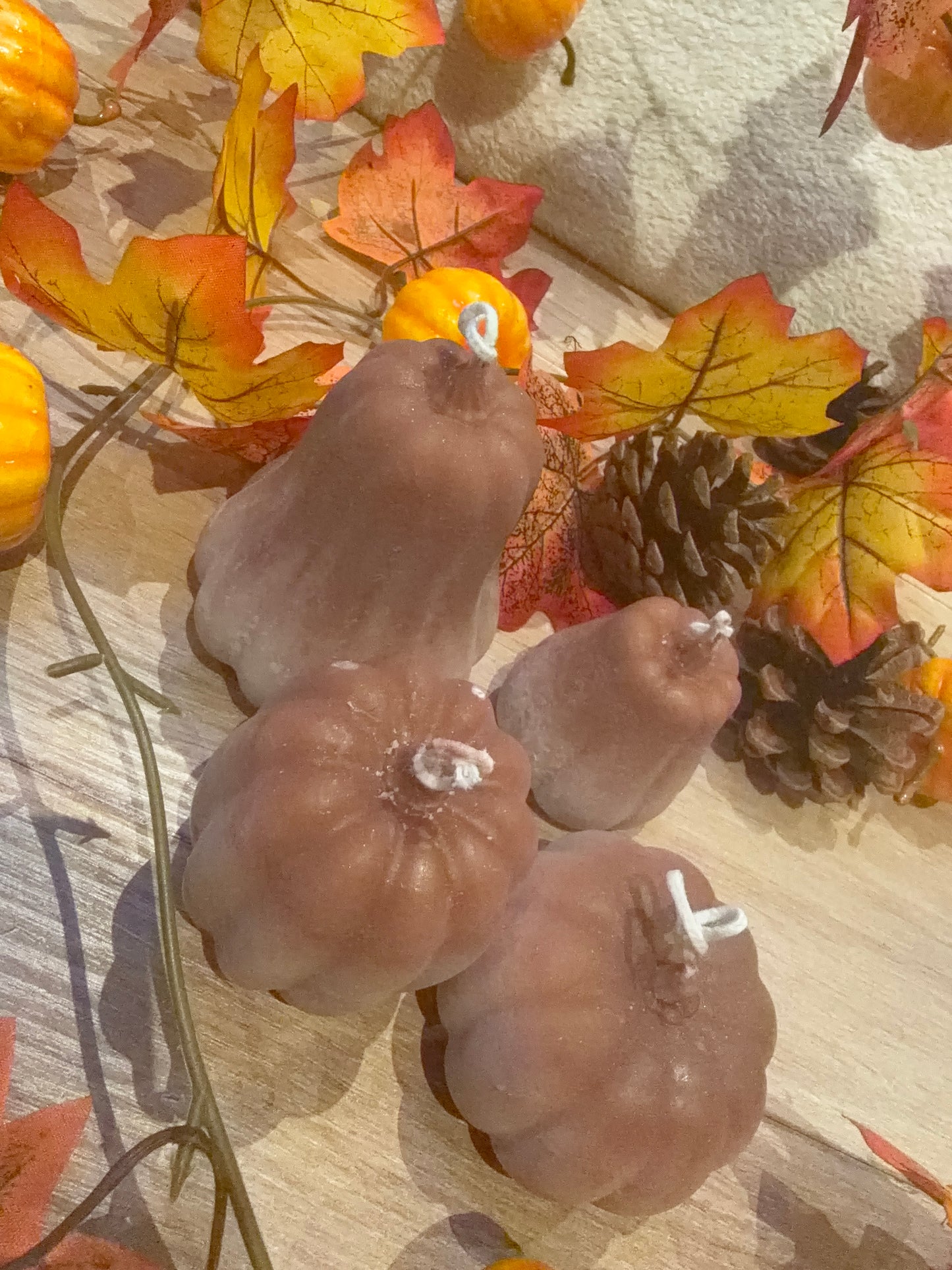 Pompoenparade - set van 4 handgemaakte kaarsen