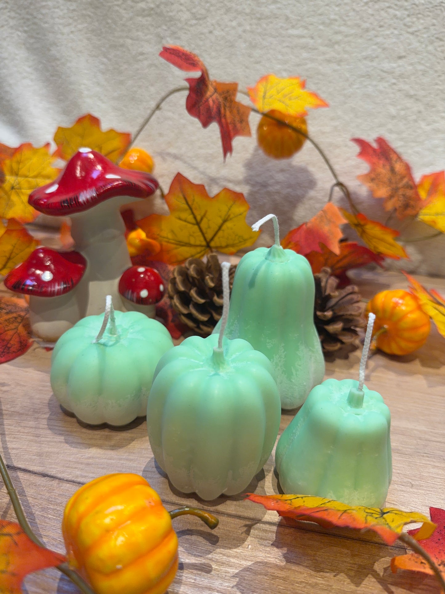 Pompoenparade - set van 4 handgemaakte kaarsen